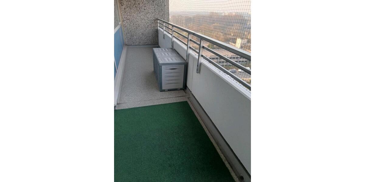 Etagenwohnung Neuss - 4 Zimmer, 108 m&sup2;, 280.000&euro; | Angebot:26094151