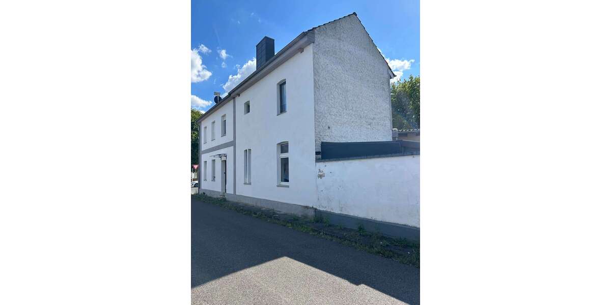 Einfamilienhaus Mönchengladbach West - 8 Zimmer, 219 m&sup2;, 229.000&euro; | Angebot:23938170