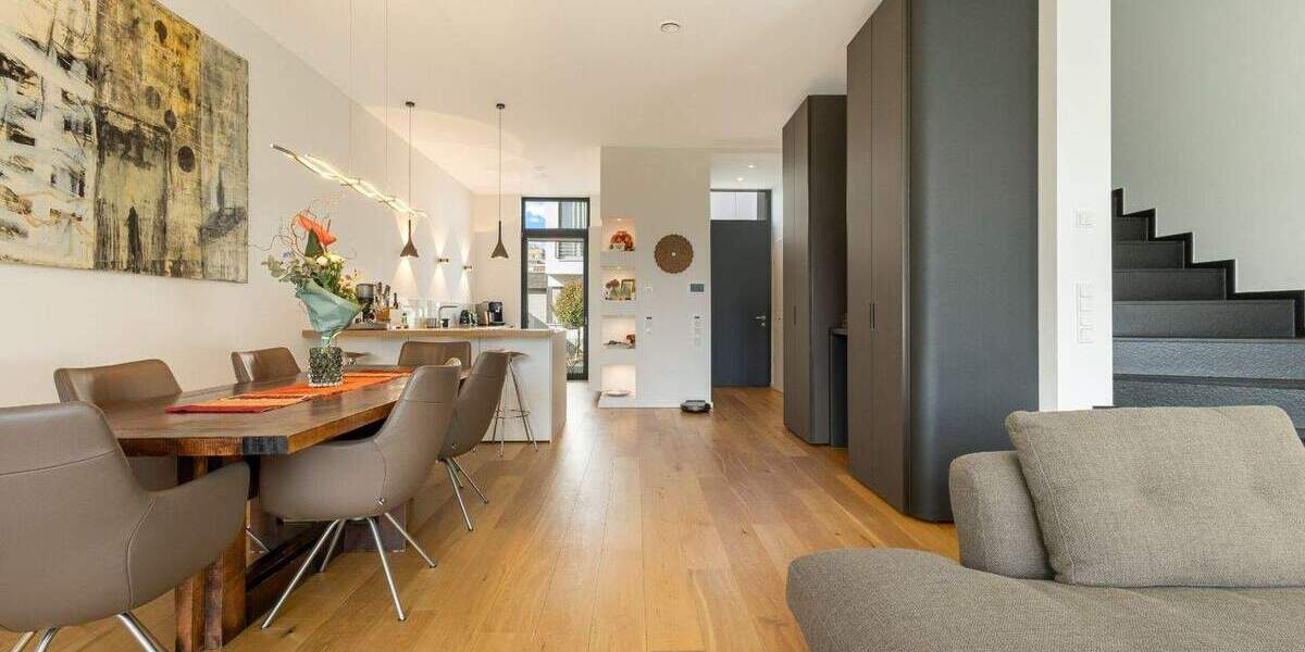 Einfamilienhaus Düsseldorf Mörsenbroich - 5 Zimmer, 221 m&sup2;, 1.990.000&euro; | Angebot:25929371