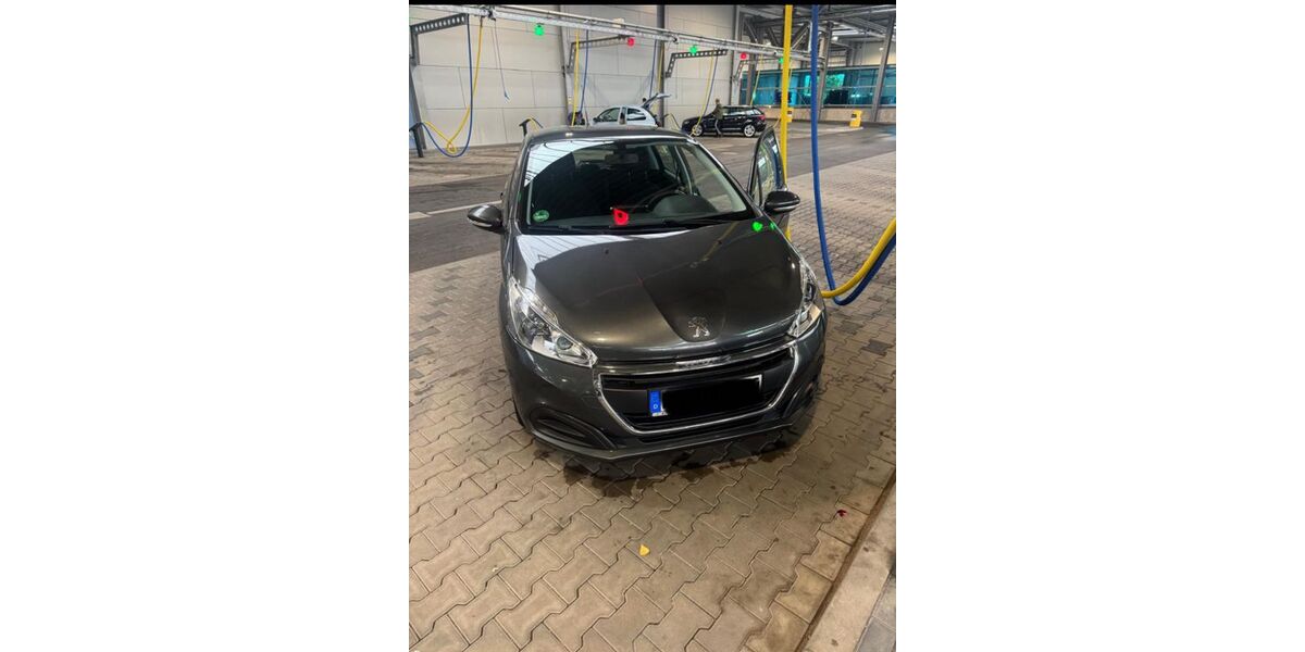 Peugeot 208 116.000 km 4.999 &euro; Grefrath 47929