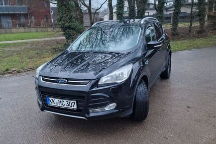 Ford Kuga 132.000 km 8.800 &euro; Nettetal 41334