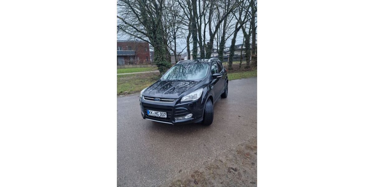 Ford Kuga 132.000 km 8.800 &euro; Nettetal 41334