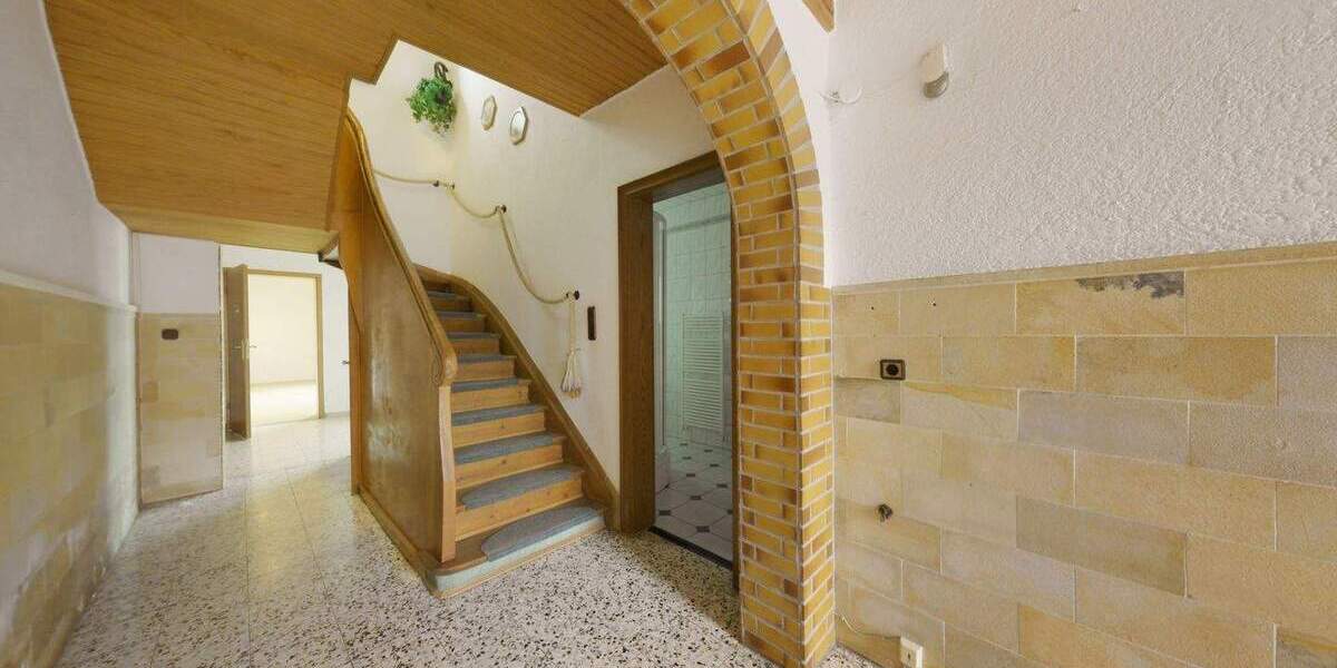 Doppelhaushälfte Mönchengladbach Wickrathhahn - 8 Zimmer, 200 m&sup2;, 249.000&euro; | Angebot:25686669