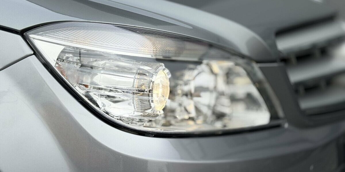 Mercedes-Benz C 180 T Kompressor / 50TKm / el. FH / 1. Hand 50.000 km 11.490 &euro; Mönchengladbach 41066