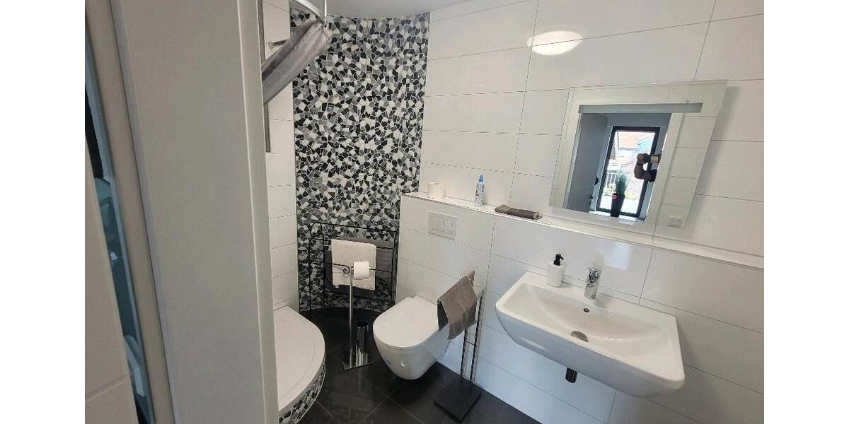 Einfamilienhaus Kerken - 12 Zimmer, 442 m&sup2;, 3.300&euro; | Angebot:25384163