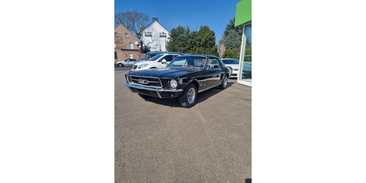 Ford Mustang 50.000 km 49.900 &euro; Meerbusch 40670