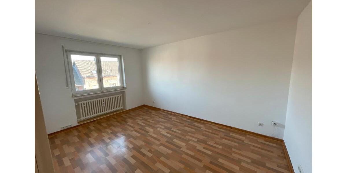 Etagenwohnung Moers - 3 Zimmer, 82 m&sup2;, 820&euro; | Angebot:25408473