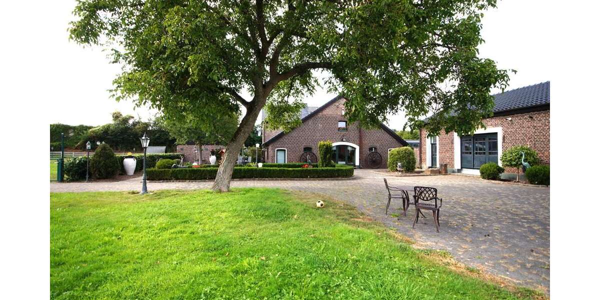 Einfamilienhaus Moers - 7 Zimmer, 356 m&sup2;, 1.900.000&euro; | Angebot:26669056