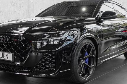 Audi RSQ8 4.499 km 162.880 &euro; Meerbusch 40670