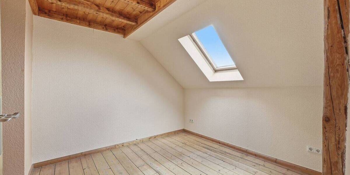 Reihenmittelhaus Neuss Pomona - 7 Zimmer, 144 m&sup2;, 360.000&euro; | Angebot:26733427