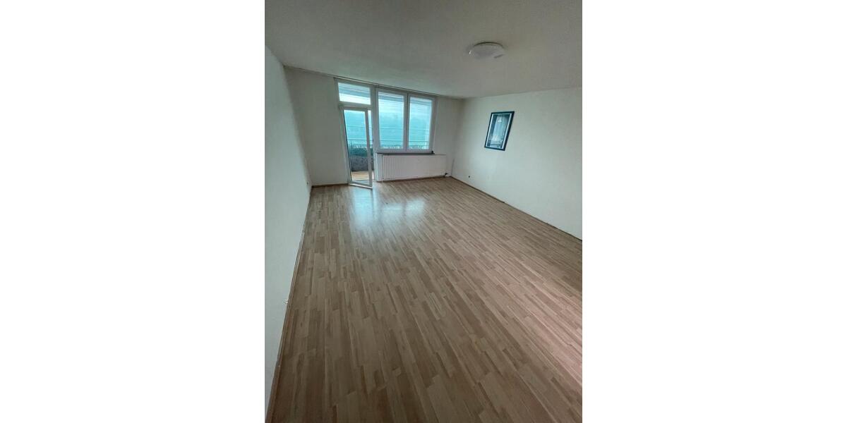 Etagenwohnung Mönchengladbach Süd - 1 Zimmer, 66 m&sup2;, 600&euro; | Angebot:26638353