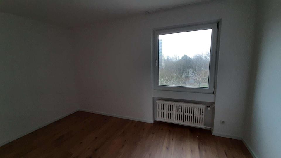 Etagenwohnung Krefeld Fischeln - 3 Zimmer, 85 m&sup2;, 740&euro; | Angebot:24802205
