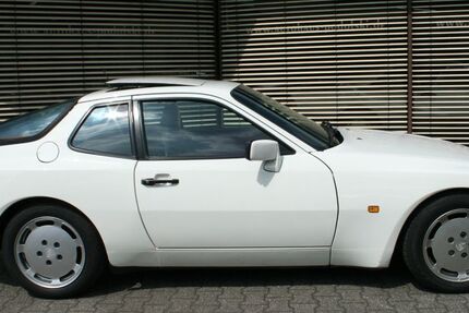 Porsche 944 118.187 km 39.944 &euro; Mönchengladbach 41065