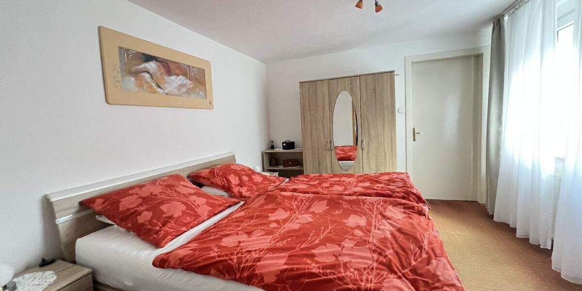 Einfamilienhaus Mönchengladbach-Wickrathberg Wickrathberg - 8 Zimmer, 200 m&sup2;, 270.000&euro; | Angebot:25703873