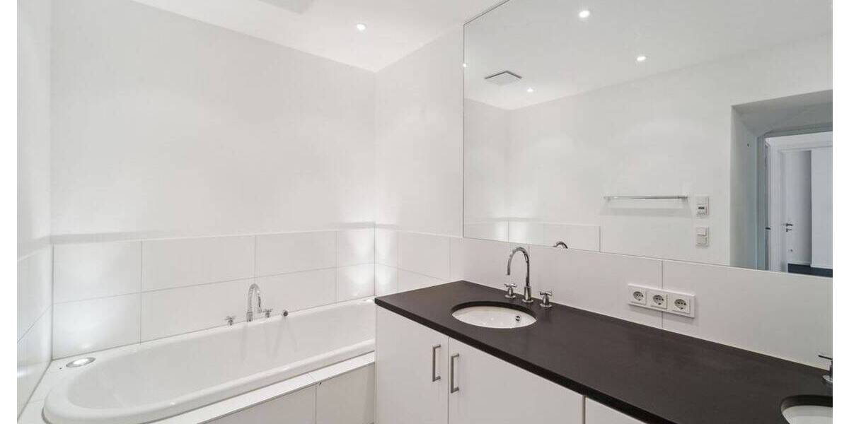 Gewerbeobjekt Düsseldorf Flingern Nord - 2 Zimmer, 2.350.000&euro; | Angebot:25695103