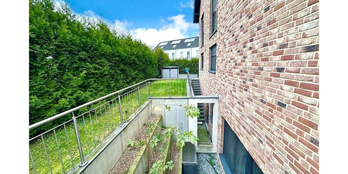 Einfamilienhaus Neuss Stadionviertel - 7 Zimmer, 255 m&sup2;, 998.000&euro; | Angebot:26657257