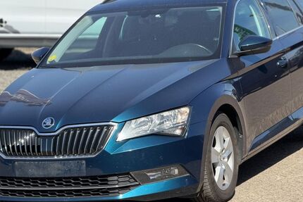 Skoda Superb 174.390 km 9.900 &euro; Hückelhoven 41836