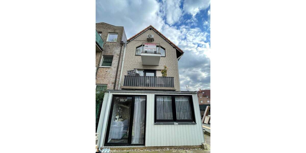 Mehrfamilienhaus, Wohnhaus Neuss Weissenberg - 6 Zimmer, 137 m&sup2;, 530.000&euro; | Angebot:25662243