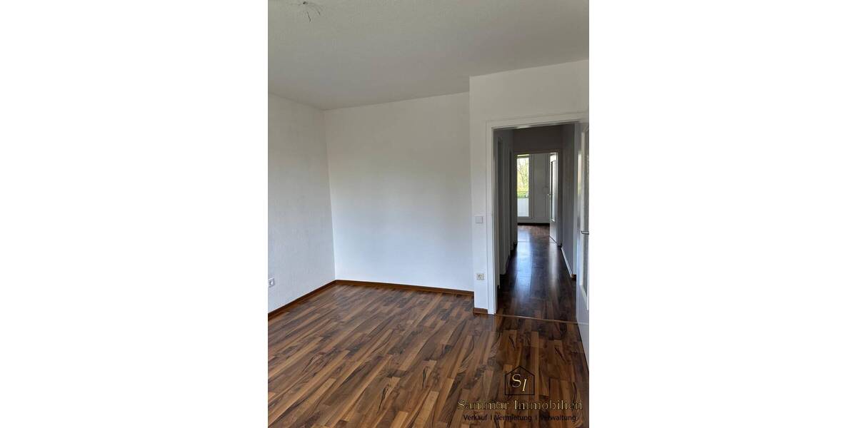 Etagenwohnung Moers Hochstraß - 3 Zimmer, 70 m&sup2;, 840&euro; | Angebot:26053041