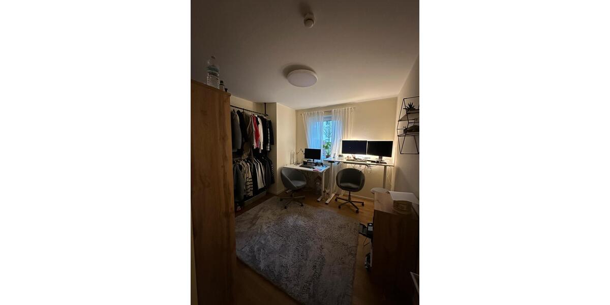 Erdgeschoßwohnung Düsseldorf Oberbilk - 3 Zimmer, 72 m&sup2;, 1.111&euro; | Angebot:25514547