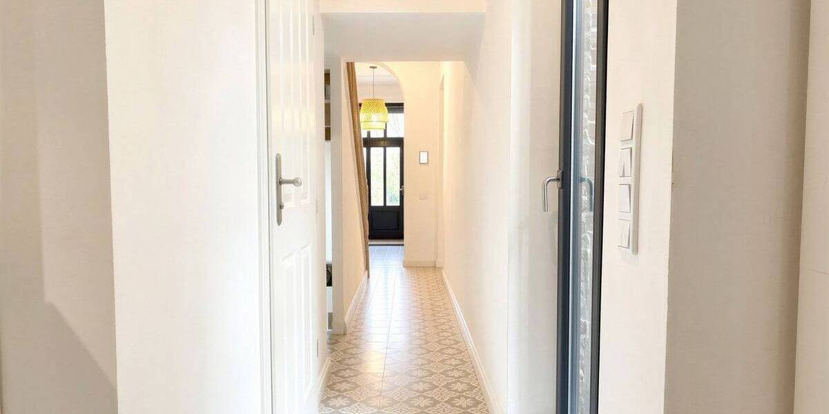 Reihenmittelhaus Mönchengladbach Rheydt - 6 Zimmer, 188 m&sup2;, 1.850&euro; | Angebot:26642814