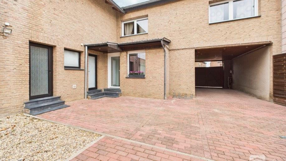 Etagenwohnung Heinsberg - 3 Zimmer, 135 m&sup2;, 1.100&euro; | Angebot:25948936