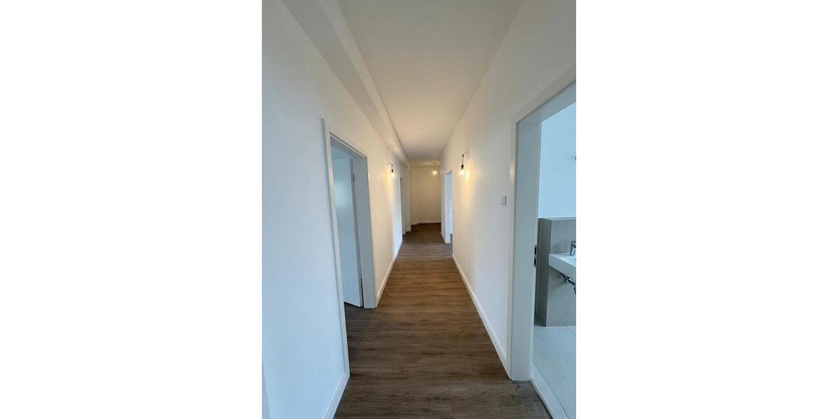Etagenwohnung Kamp-Lintfort Lintfort - 4 Zimmer, 130 m&sup2;, 1.560&euro; | Angebot:25944923