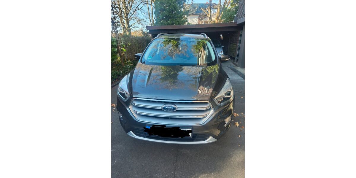 Ford Kuga 33.000 km 11.990 &euro; Meerbusch 40668