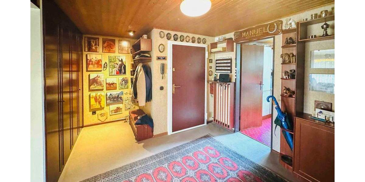 Etagenwohnung Neuss Rosellen - 2 Zimmer, 79 m&sup2;, 240.000&euro; | Angebot:25915364