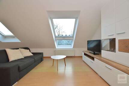 Zimmer Düsseldorf / Lörick Lörick - 2 Zimmer, 730&euro; | Angebot:26646709