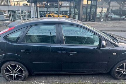 Ford Focus 164.892 km 1.800 &euro; Mönchengladbach 41238