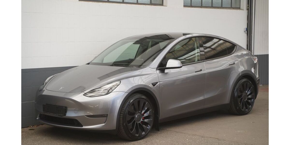 Tesla Model Y 16.865 km 43.950 &euro; Mönchengladbach 41236