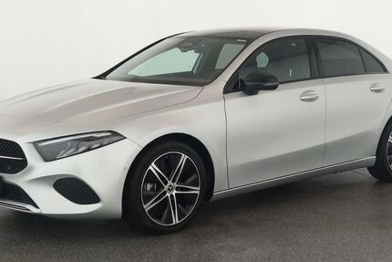 Mercedes-Benz A 200 24.300 km 29.484 &euro; Neuss 41460
