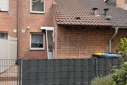 Haus Moers Rheinkamp - 4 Zimmer, 109 m&sup2;, 399.000&euro; | Angebot:26663080
