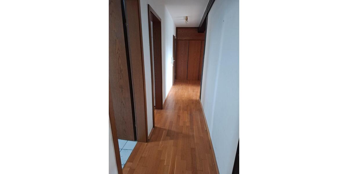 Dachgeschoßwohnung Erkelenz - 3 Zimmer, 94 m&sup2;, 800&euro; | Angebot:25433208