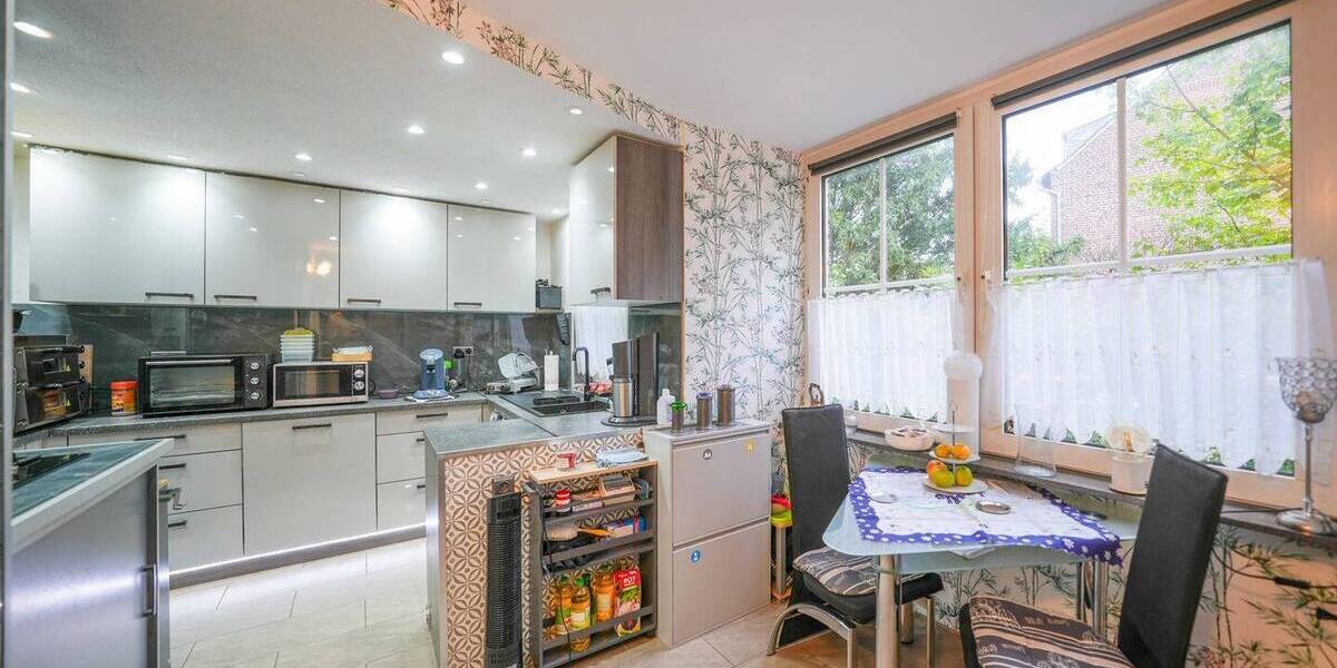 Etagenwohnung Kaarst Holzbüttgen - 2 Zimmer, 67 m&sup2;, 279.000&euro; | Angebot:25683975