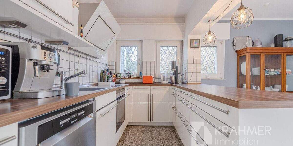 Einfamilienhaus Moers Kapellen-Mitte - 9 Zimmer, 181 m&sup2;, 649.000&euro; | Angebot:25684258