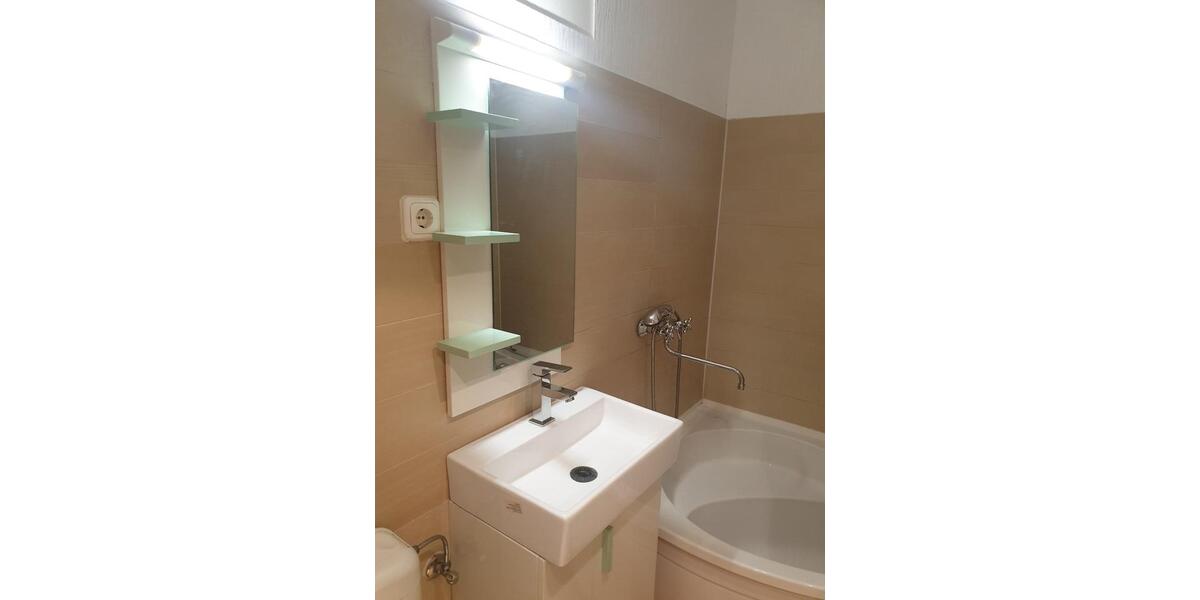 Etagenwohnung Düsseldorf Oberbilk - 1 Zimmer, 24 m&sup2;, 900&euro; | Angebot:25051480