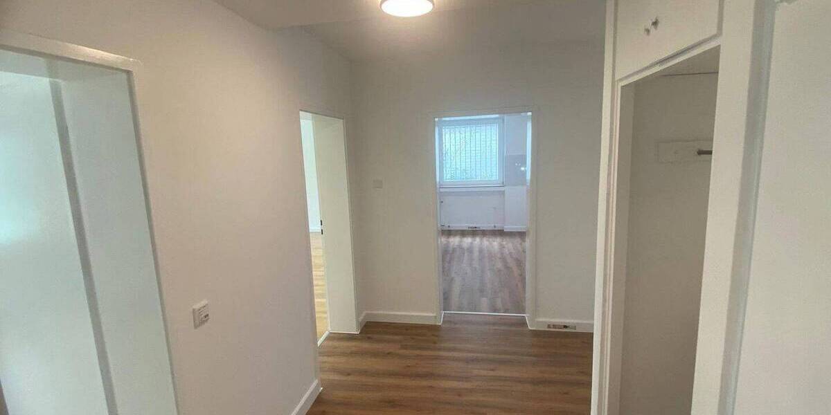Etagenwohnung Düsseldorf Lohausen - 2 Zimmer, 77 m&sup2;, 1.400&euro; | Angebot:26933027