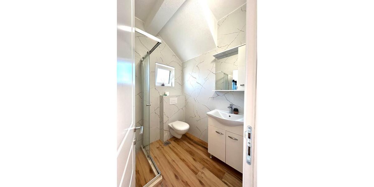 Villa Mönchengladbach Nord - 5 Zimmer, 168 m&sup2;, 199.000&euro; | Angebot:25986650