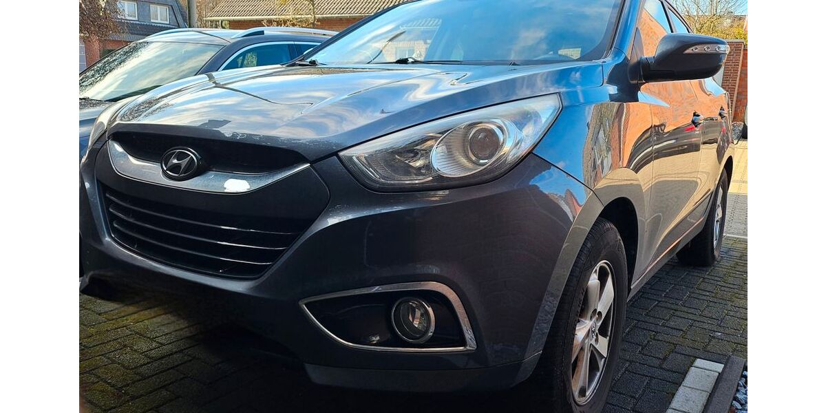 Hyundai ix35 142.000 km 6.750 &euro; Mönchengladbach 41069