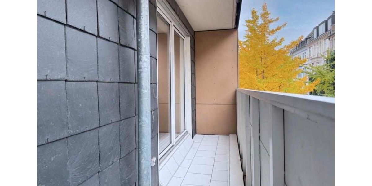 Etagenwohnung Düsseldorf Stadtbezirk 3 - 3 Zimmer, 74 m&sup2;, 1.550&euro; | Angebot:26025023