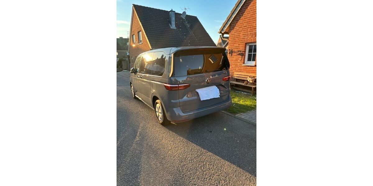 VW T7 Multivan 28.000 km 49.100 &euro; Mönchengladbach 41189