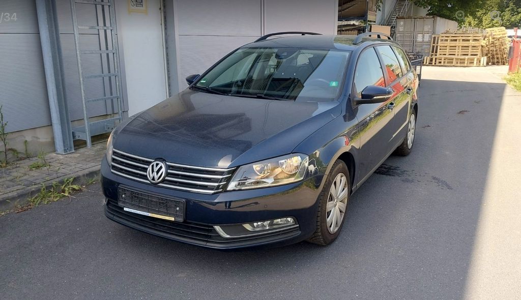 VW Passat 199.000 km 7.400 &euro; Viersen 41749