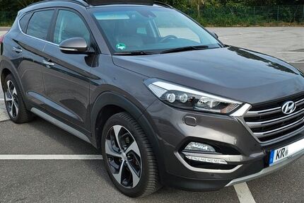 Hyundai TUCSON 63.000 km 15.990 &euro; krefeld 47829