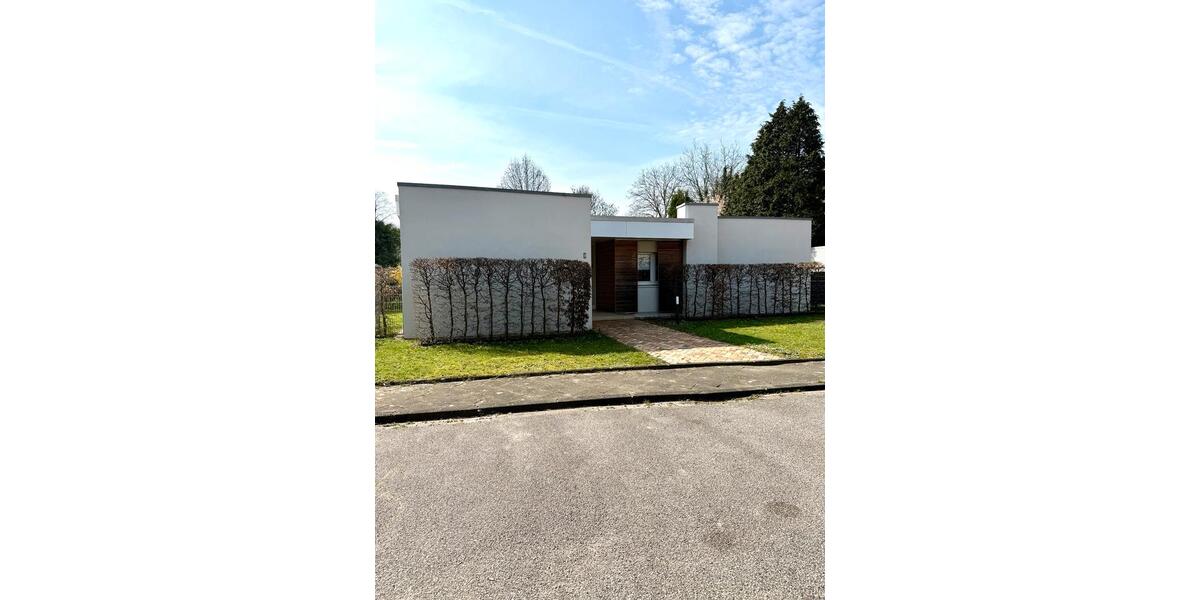 Bungalow Mönchengladbach Süd - 6 Zimmer, 178 m&sup2;, 2.000&euro; | Angebot:26227270