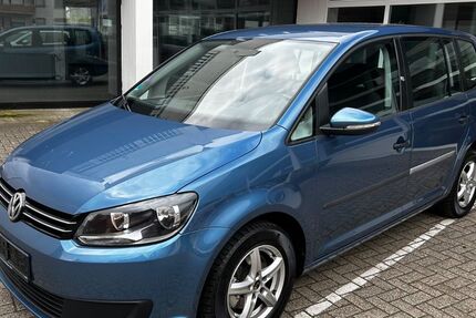 VW Touran 139.000 km 7.950 &euro; Kamp Lintfort 47475