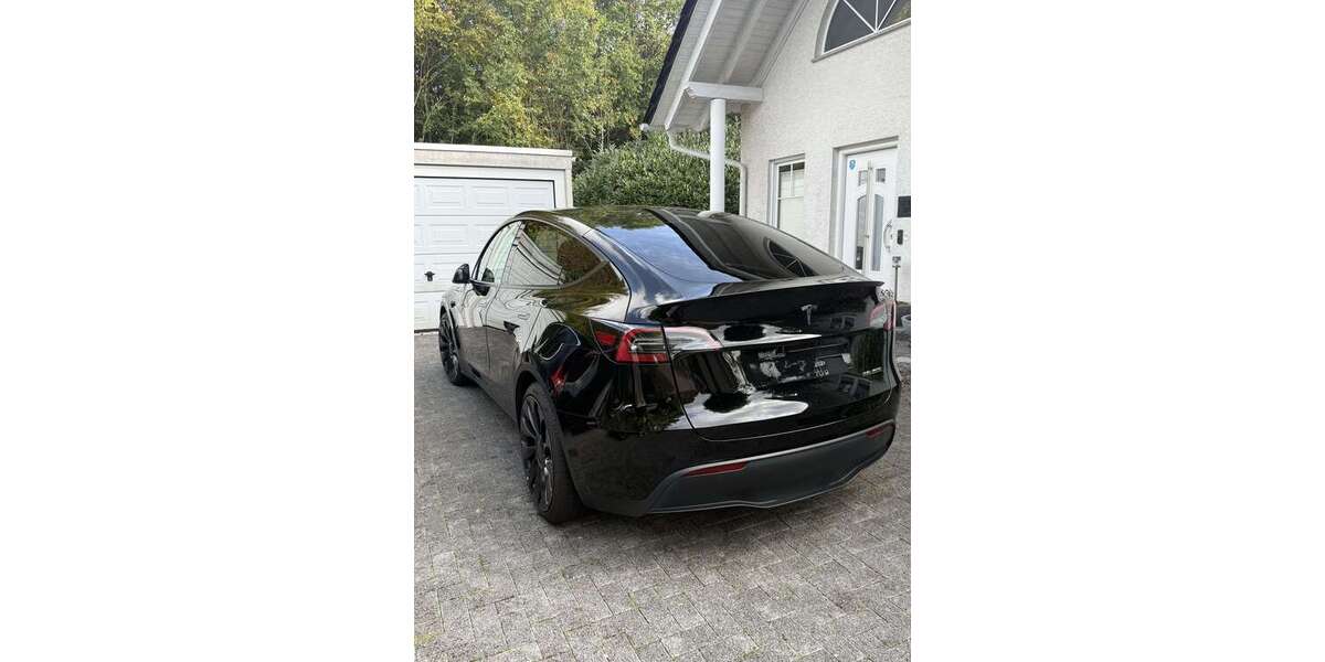 Tesla Model Y 49.400 km 36.900 &euro; Nettetal, Stadt 41334
