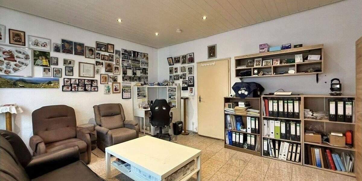 Mehrfamilienhaus, Wohnhaus Mönchengladbach Bettrath - 7 Zimmer, 188 m&sup2;, 320.000&euro; | Angebot:25685811