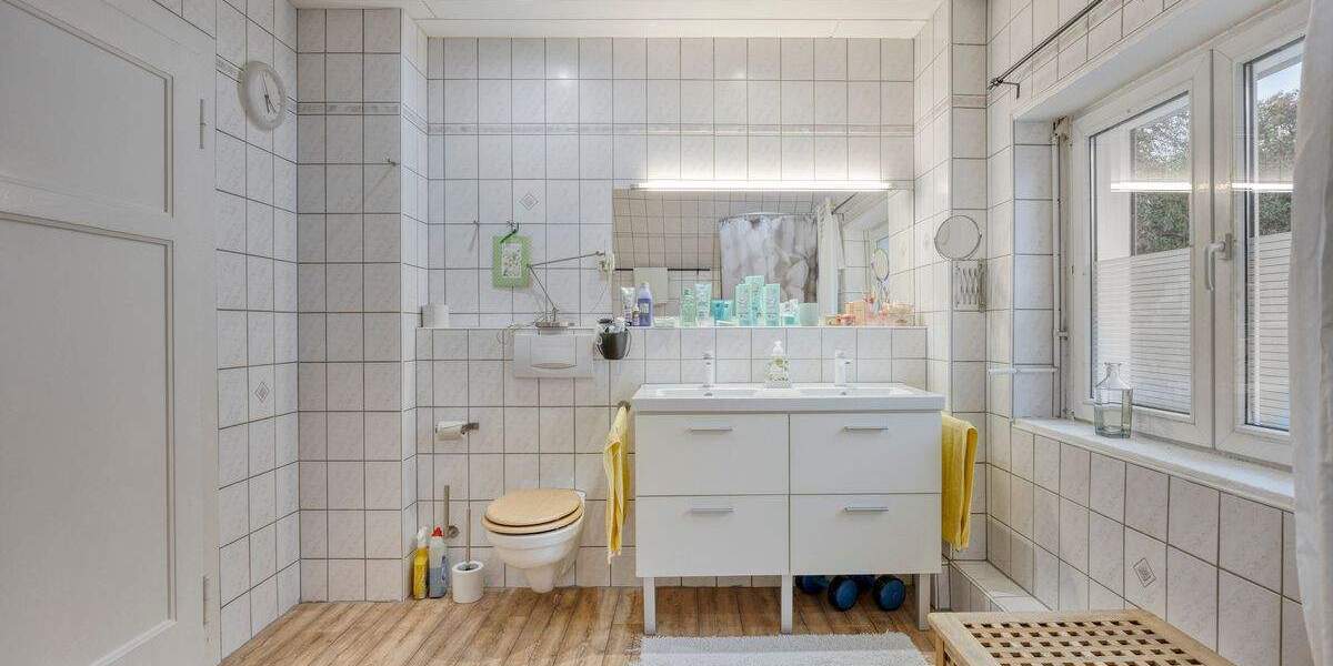 Doppelhaushälfte Düsseldorf Wittlaer - 2 Zimmer, 89 m&sup2;, 439.000&euro; | Angebot:25687695